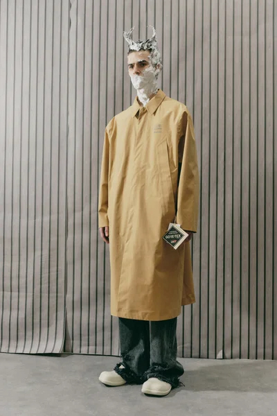 Look 14